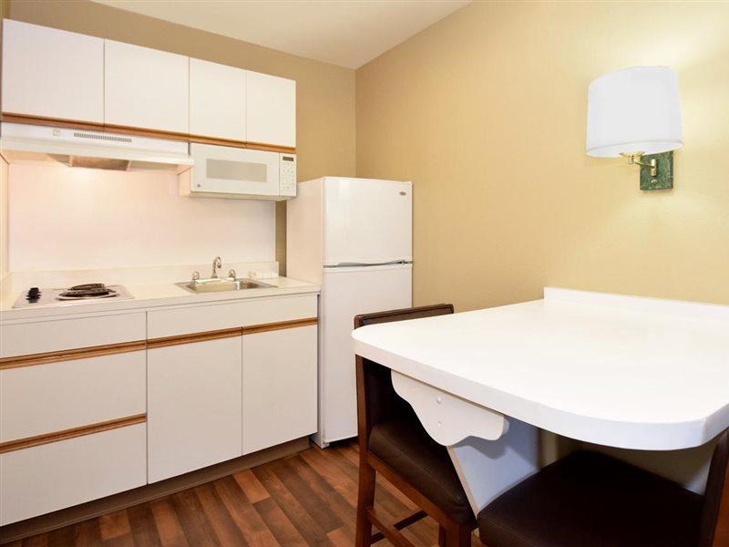 Extended Stay America Suites - Tampa - North Airport Bagian luar foto
